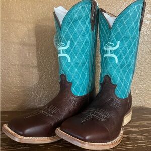 Brand new never worn Men’s size 7.5EE Twisted X Hooey boots.